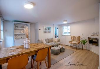 Carpe Diem Egmond aan Zee by Urban Home Stay has Balcony rooms