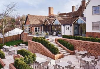 The Marquis has Balcony rooms