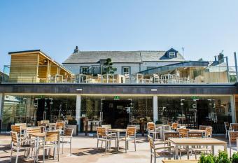 The Crown Inn Pooley Bridge allows 18 year olds to book a room