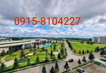 Tagaytay Wind Residences has Balcony rooms