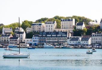 Logis h  tel restaurant Le Goyen has Balcony rooms