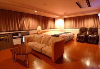 GOLF Nirasaki Inter(Adult Only) has Smoking/Balcony rooms