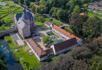 Kasteel Aldenghoor has Balcony rooms