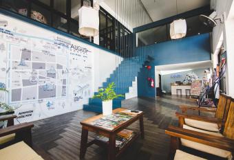 The August Hostel has Balcony rooms