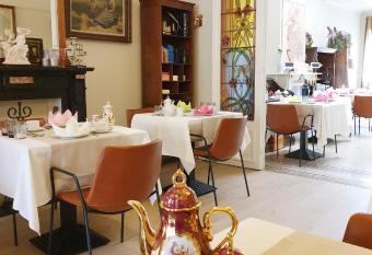 Hotel Gulden Vlies allows 18 year olds to book a room