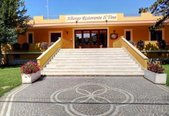 Albergo - Ristorante il Tino has Balcony rooms