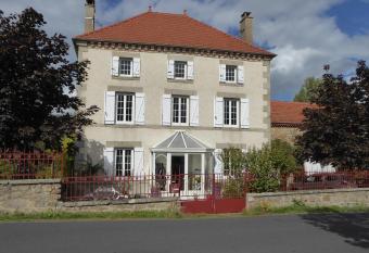 Relais des Chaux has Balcony rooms