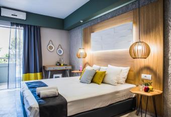 Sunshine Boutique Hotel has Balcony rooms