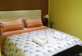 B&b La Ferrovia has Balcony rooms