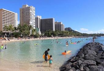 Kuhio Condo 204 has Balcony rooms