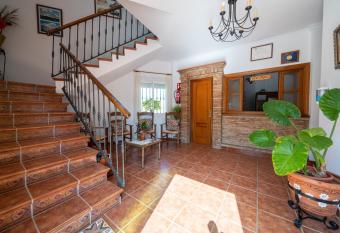 Hostal Vista a la Sierra has Balcony rooms