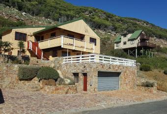 Ras Vill has Balcony rooms