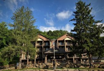 Stonebrook Lodge Bryson City has Balcony rooms