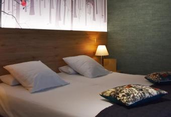 Hostellerie du Peiffeschof, The Originals Relais (Relais du Silence) allows 18 year olds to book a room