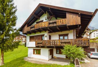 Villa Ca Perosego - Stayincortina has Balcony rooms
