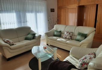 Apartment Gorska vila has Balcony rooms