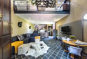 Craigivar Guesthouse allows 18 year olds to book a room