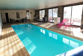 Haras De Seranon has Balcony rooms