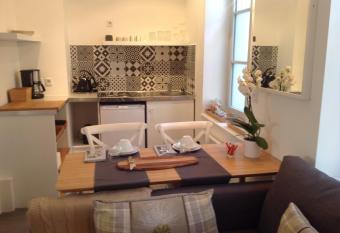 Studio B allows 18 year olds to book a room