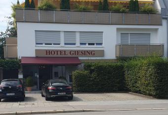 Hotel Giesing allows 18 year olds to book a room