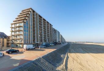 Seaside Blankenberge allows 18 year olds to book a room