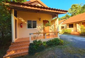 Happy Ville 1 has Balcony rooms