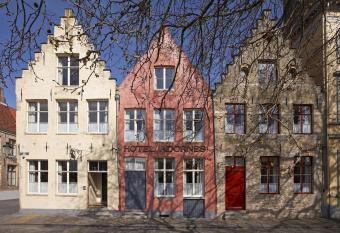 Hotel Adornes allows 18 year olds to book a room