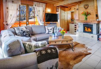 Chalet Chenavray - OVO Network has Balcony rooms