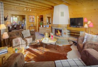 Chalet Loisel - OVO Network has Balcony rooms