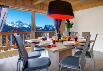 Chalet de Paul et Marie - OVO Network has Balcony rooms