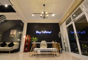 Day II Hotel has Balcony rooms