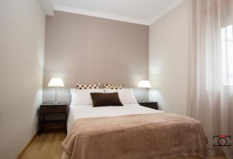 Marnoto  s City Apartment allows 18 year olds to book a room