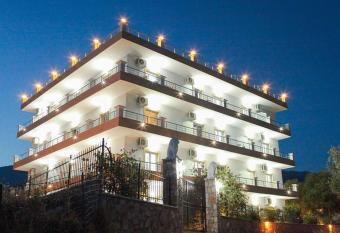 Mihalis Apartments has Balcony rooms