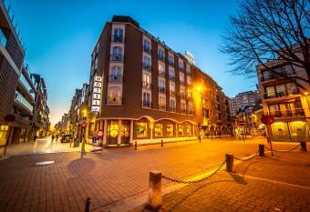 Hotel Aazaert by WP Hotels allows 18 year olds to book a room