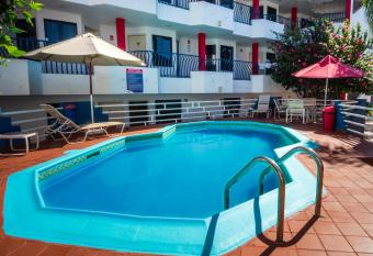 Hotel Mediterraneo allows 18 year olds to book a room