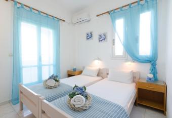 Aglaia Apartments has Balcony rooms