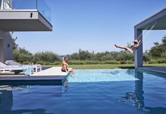 The Designer s Villa - Member of Spiritual Living Corfu has Smoking/Balcony rooms