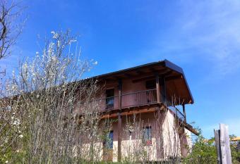 La Volpe e la Luna has Balcony rooms