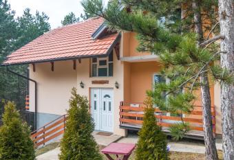 Mountain House Tara Apartmani Nikolic has Balcony rooms