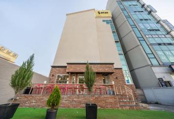 Chuncheon Bom Stay allows 18 year olds to book a room