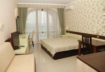 Apartment in Grand Hotel Sveti Vlas has Balcony rooms