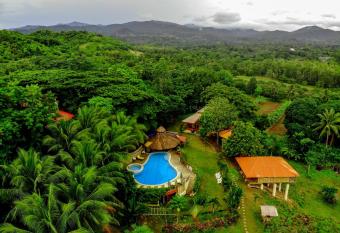 Al Hamra Jungle Resort has Balcony rooms