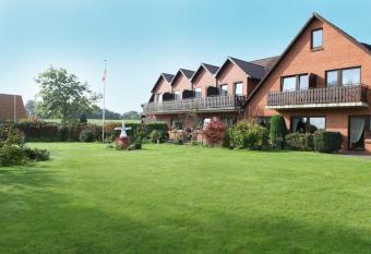 Pension T  xen has Balcony rooms