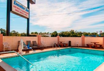 Executive Inn has Smoking rooms