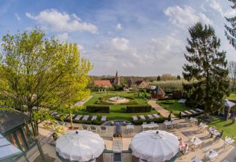 Hotel Gowell Kuur- en Wellness Yolande Buekers allows 18 year olds to book a room