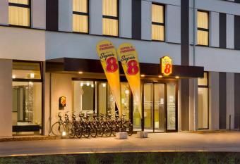 Super 8 Freiburg allows 18 year olds to book a room