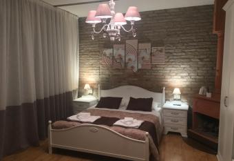 Stella De  Tolomei has Balcony rooms