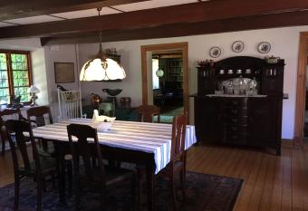 Bj  rk  sa G  rd Bed & Box has Balcony rooms