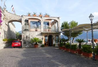 Hotel Mega Mare has Balcony rooms