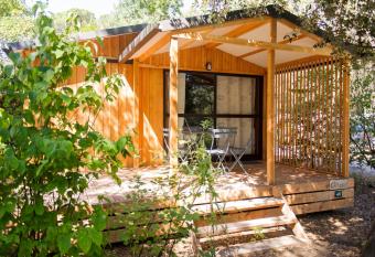 CityKamp Lyon has Balcony rooms